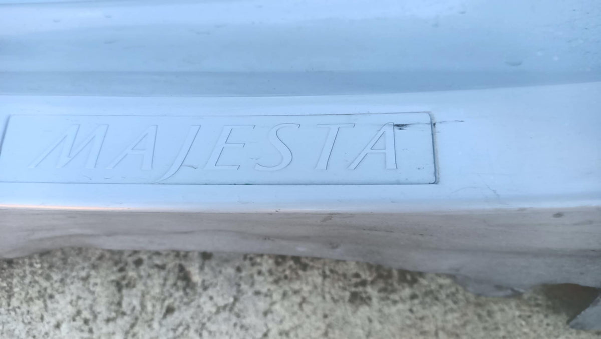 Side Skirts Toyota Crown Majesta 186 Modellista style